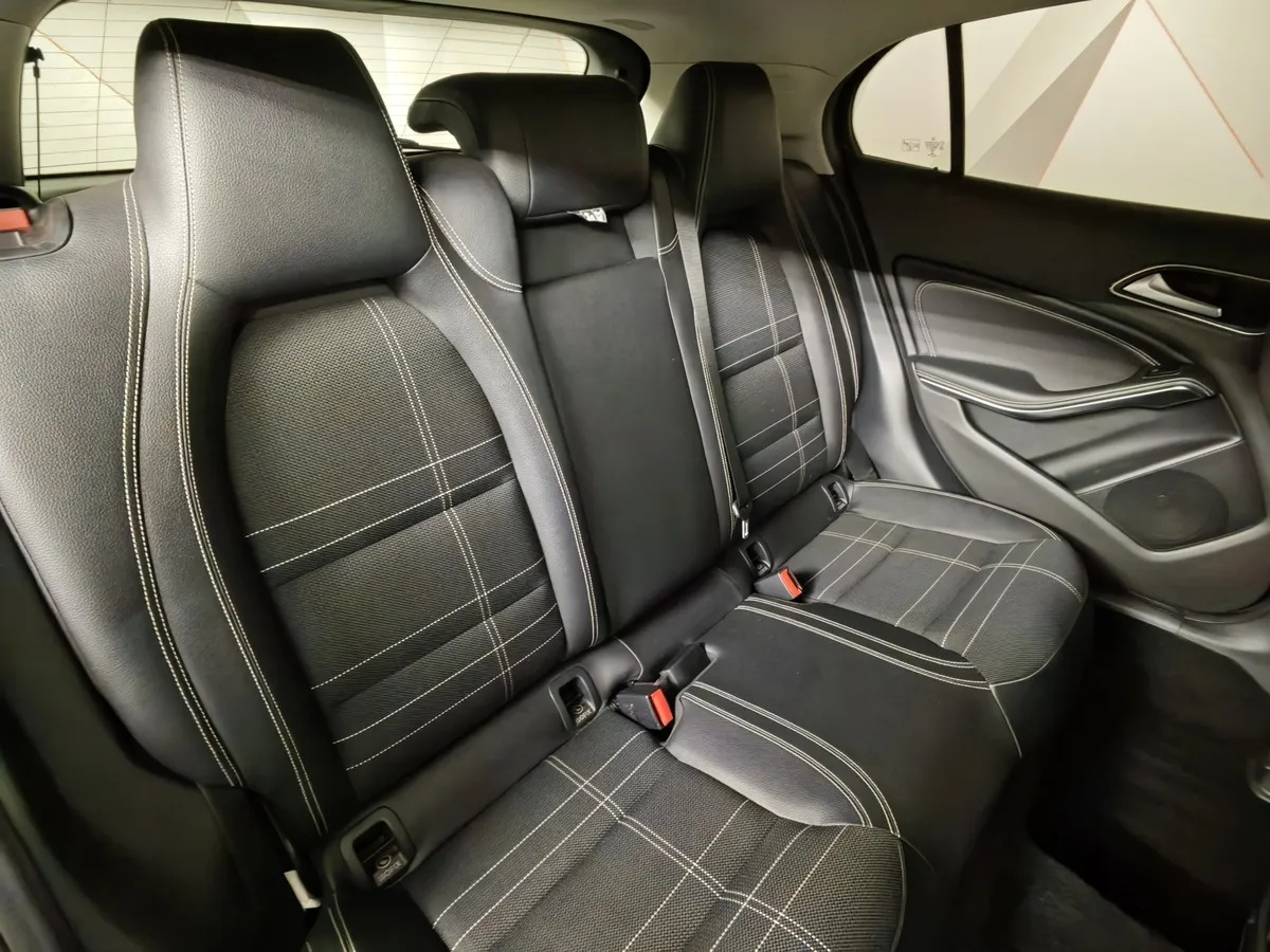 Mercedes-Benz GLA 250 7G-DCT 4MATIC (211 л.с.) Особая серия Черный в АВИЛОН. Слайд №16