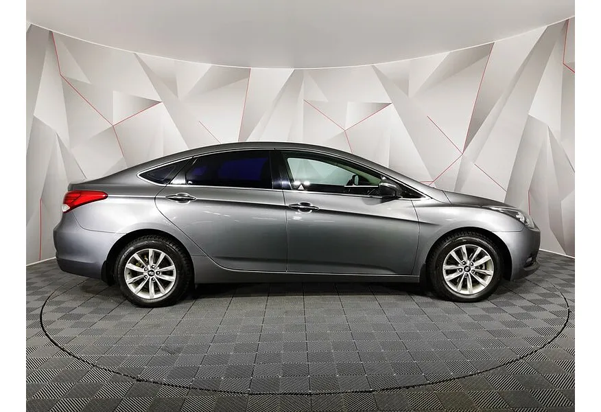 Hyundai i40 2.0 AT (150 л.с.) Comfort Серый в АВИЛОН. Слайд №6