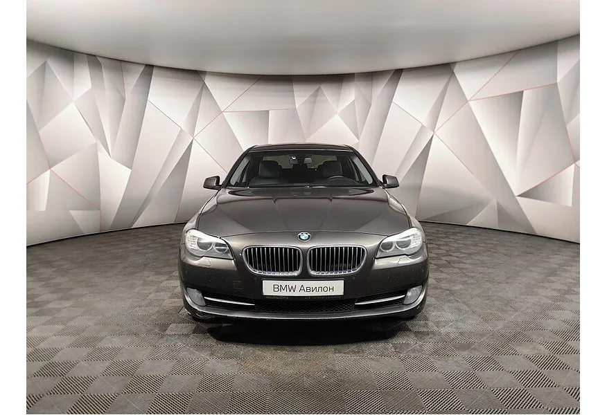BMW 5 серия 525d xDrive AT (218 л.с.) Коричневый в АВИЛОН. Слайд №3
