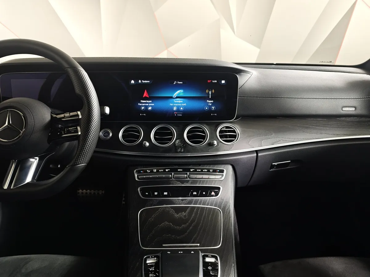 Mercedes-Benz E-Класс E 200 4MATIC 9G-TRONIC (197 л.с.) Sport Черный в АВИЛОН. Слайд №15