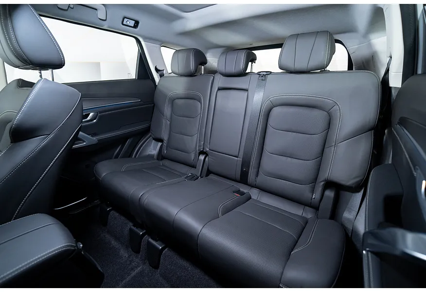 АВИЛОН - JETOUR X70 Plus 1.6 DCT (190 л.с.) Comfort Серебристый - slide 7