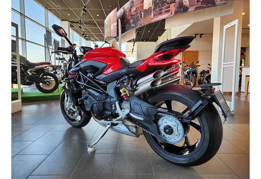 АВИЛОН - MV Agusta Brutale 998 см³ (208 л.с) (208) 998 Красный - slide 5
