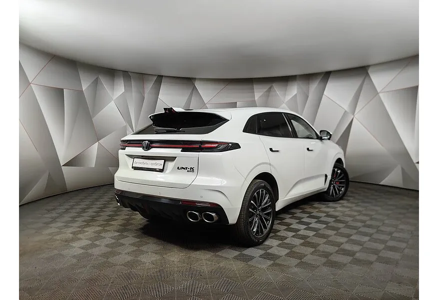 Changan UNI-K 2.0 AT 4WD (226 л.с.) Premium Белый в АВИЛОН. Слайд №2