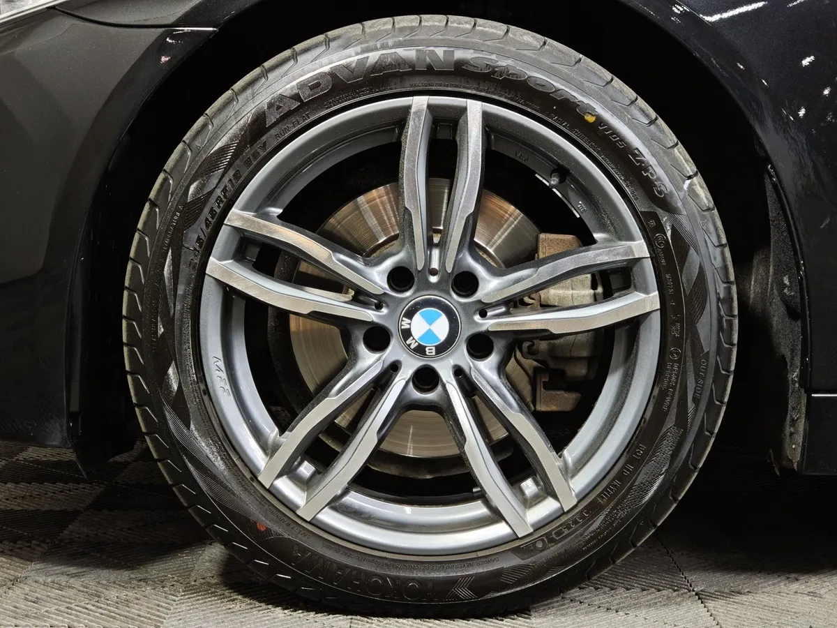BMW 5 серия 528i xDrive Steptronic (245 л.с.) Черный в АВИЛОН. Слайд №7