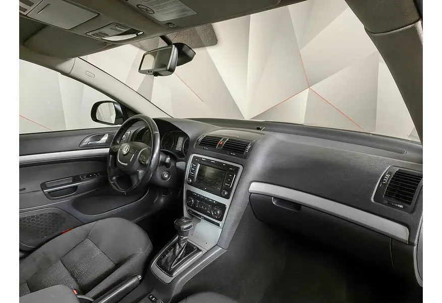 Skoda Octavia 1.4 TSI DSG (122 л.с.) Черный в АВИЛОН. Слайд №11