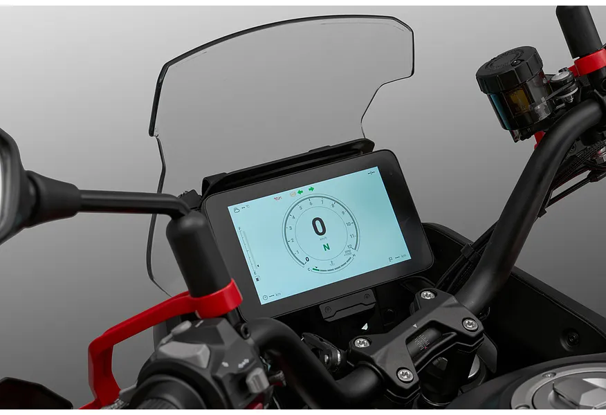 QJMOTOR SVT 650X 650 см³ (76 л.с.) 650 Красный в АВИЛОН. Слайд №4