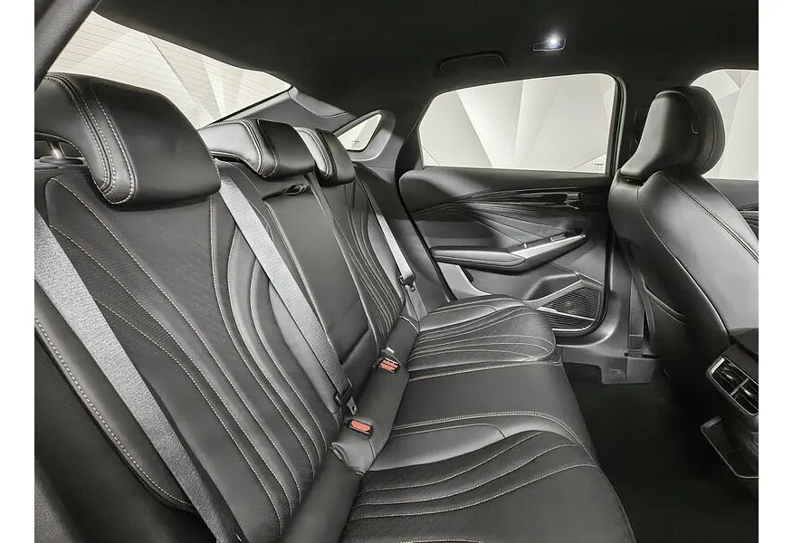 Geely Preface 2.0T 7DCT 2WD (200 л.с.) Flagship Белый в АВИЛОН. Слайд №16