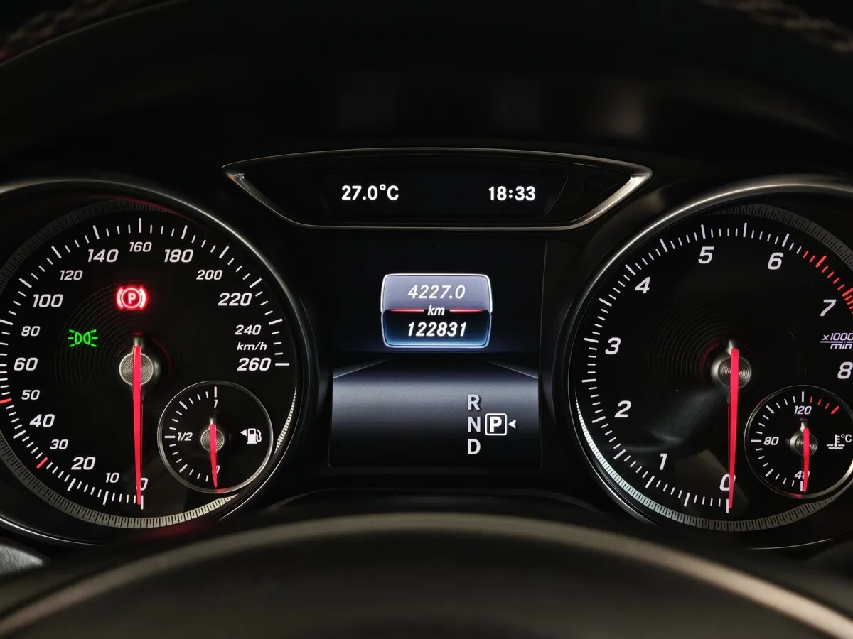 Mercedes-Benz CLA CLA 200 7G-DCT (156 л.с.) Sport Синий в АВИЛОН. Слайд №17