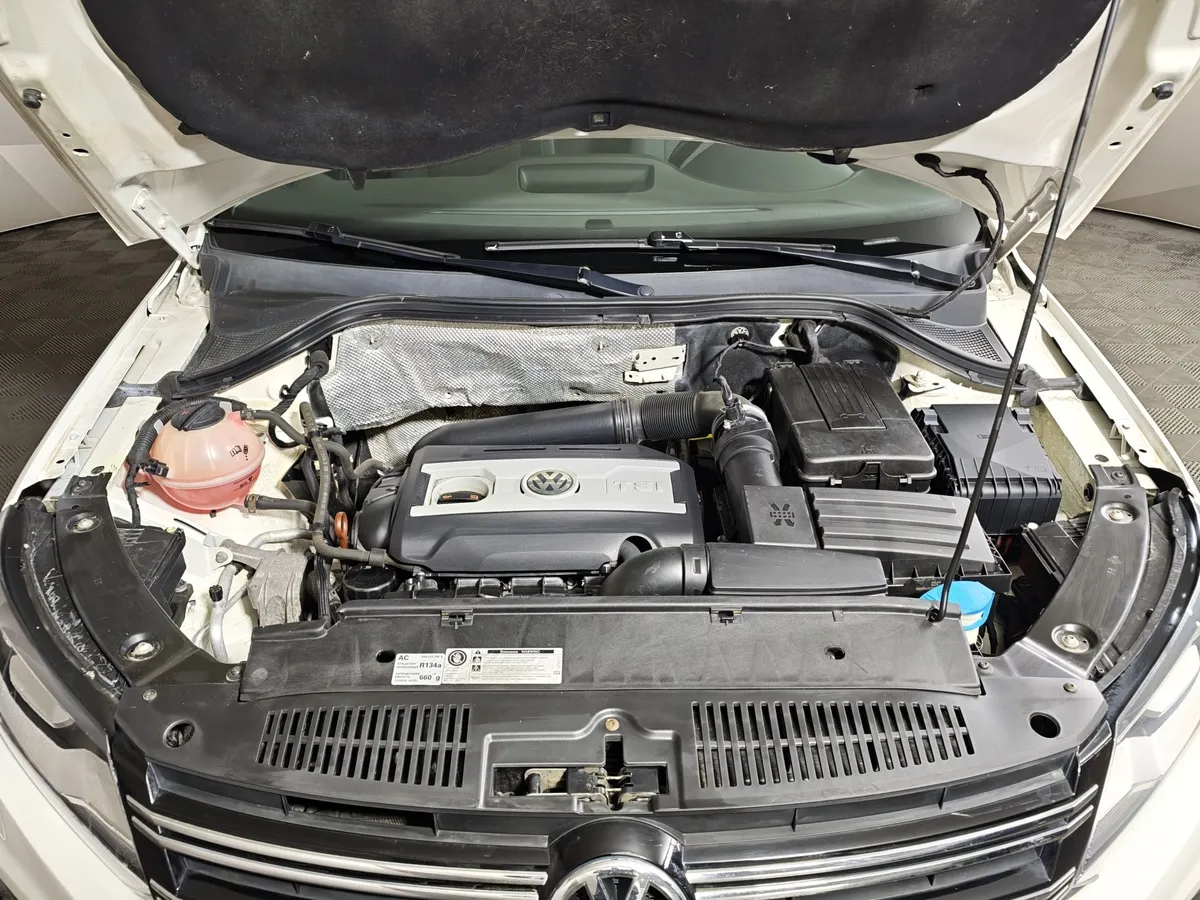 Volkswagen Tiguan 2.0 TSI 4Motion AT (180 л.с.) Sport & Style Белый в АВИЛОН. Слайд №11