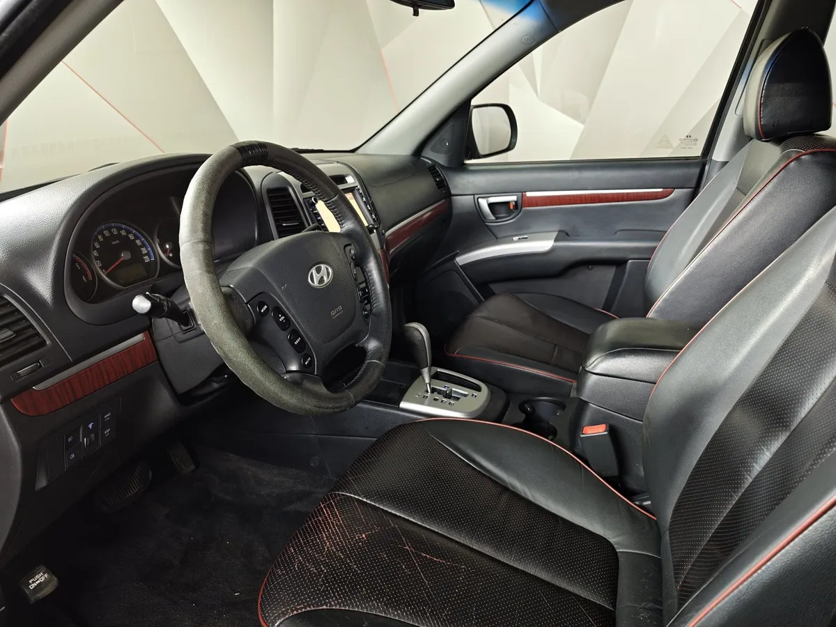 Hyundai Santa Fe 2.2 CRDi AT 4WD (197 л.с.) Comfort Серый в АВИЛОН. Слайд №18