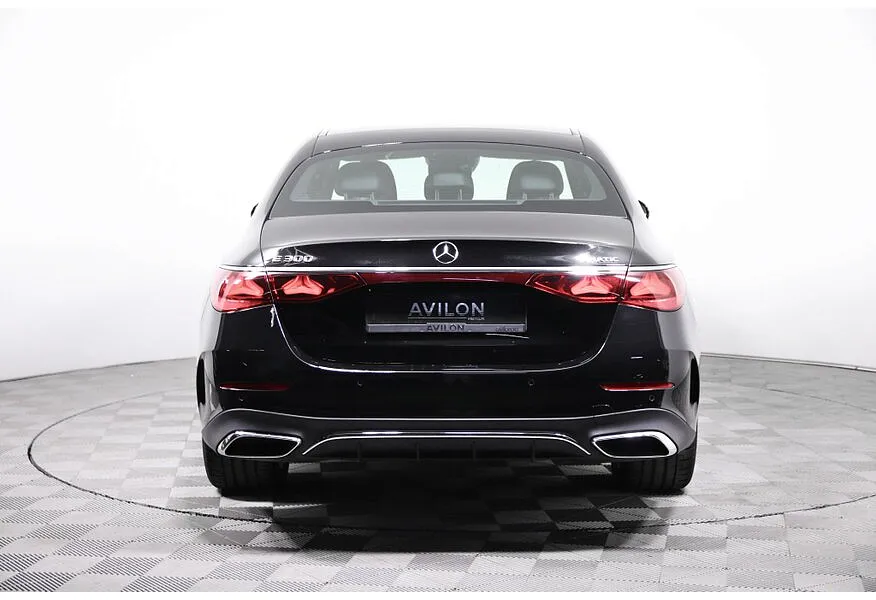 АВИЛОН - Mercedes-Benz E-Класс E 300 4MATIC (258 л.с.) Черный - slide 3