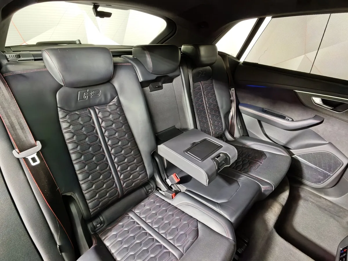 Audi RS Q8 4.0 TFSI tiptronic quattro (640 л.с.) Performance в АВИЛОН. Слайд №17