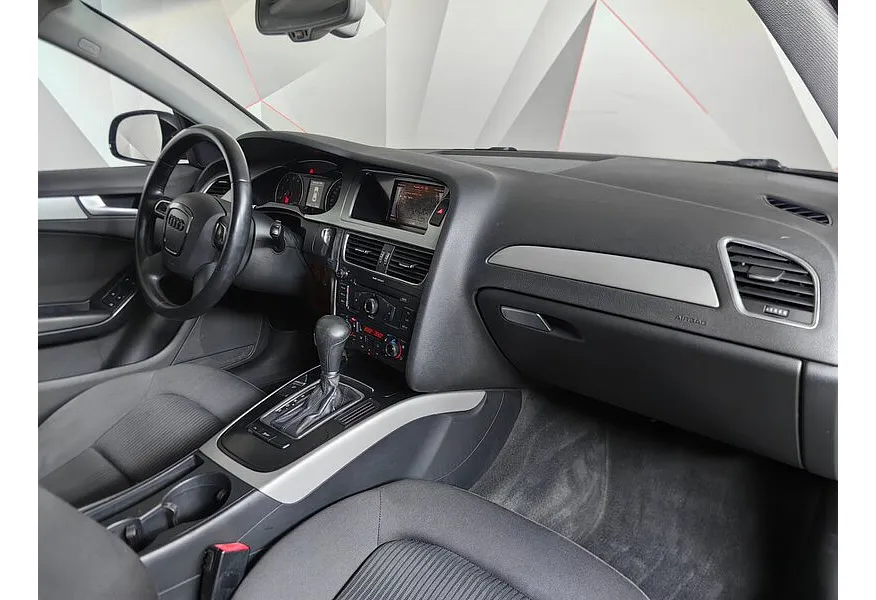 Audi A4 1.8 TFSI multitronic (160 л.с.) Черный в АВИЛОН. Слайд №13