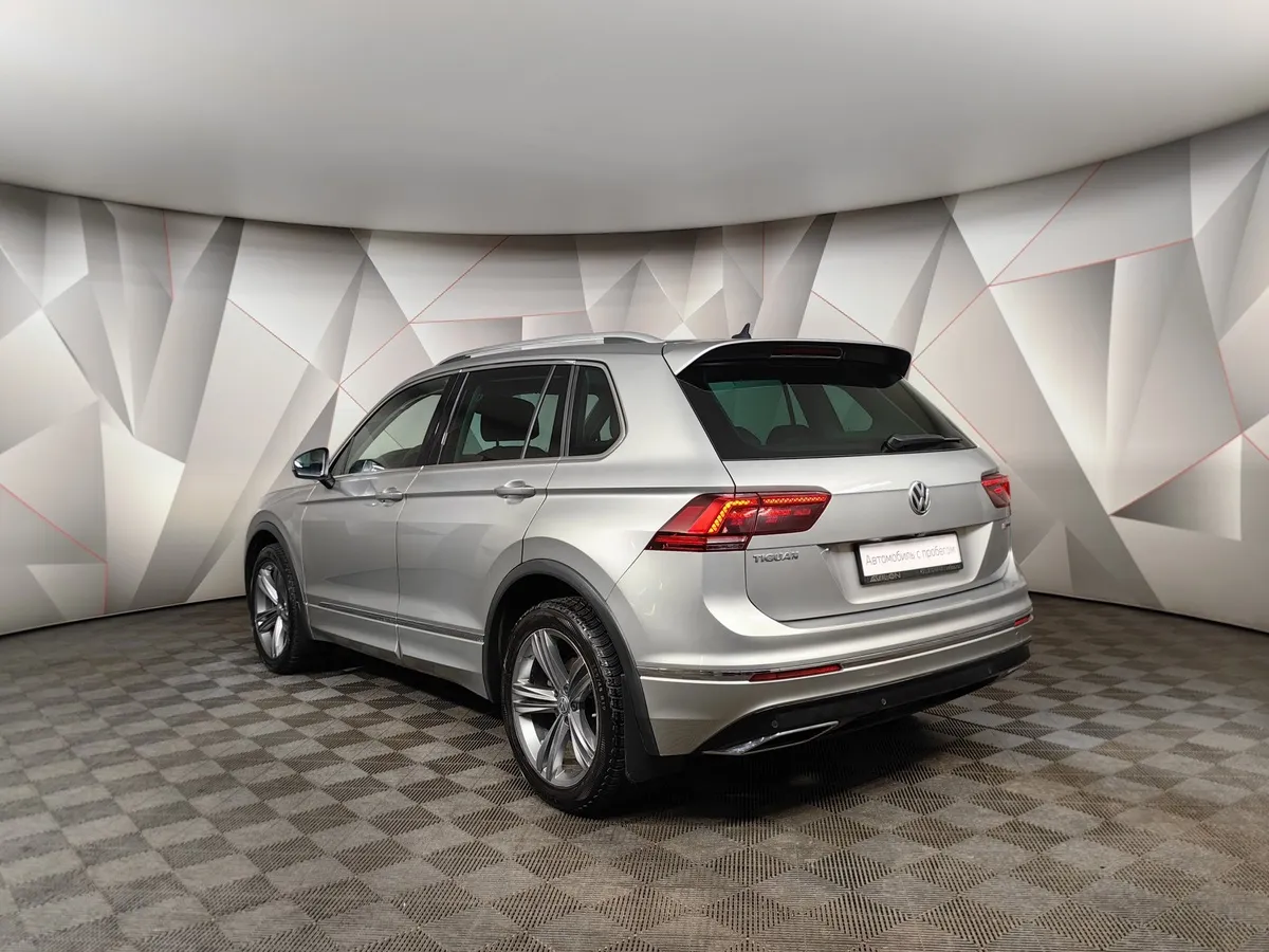 Volkswagen Tiguan 2.0 TSI 4Motion DSG (180 л.с.) Sportline Серый в АВИЛОН. Слайд №4