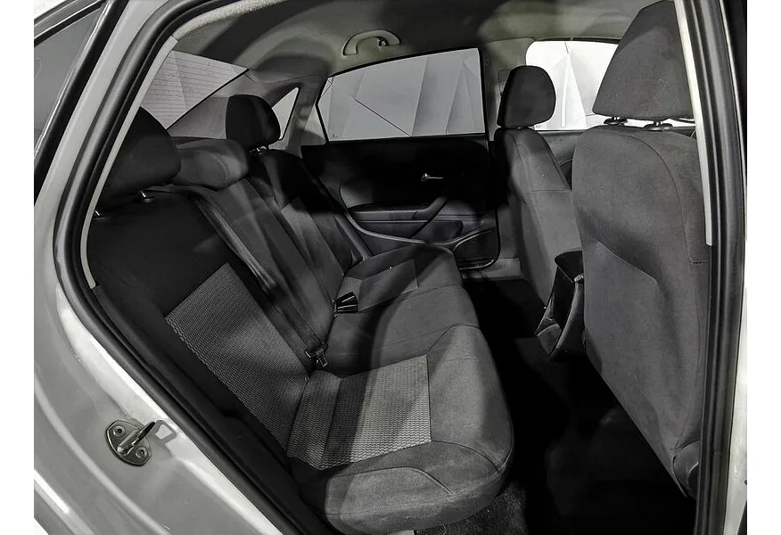 Volkswagen Polo 1.6 Tiptronic (105 л.с.) Comfortline Белый в АВИЛОН. Слайд №17