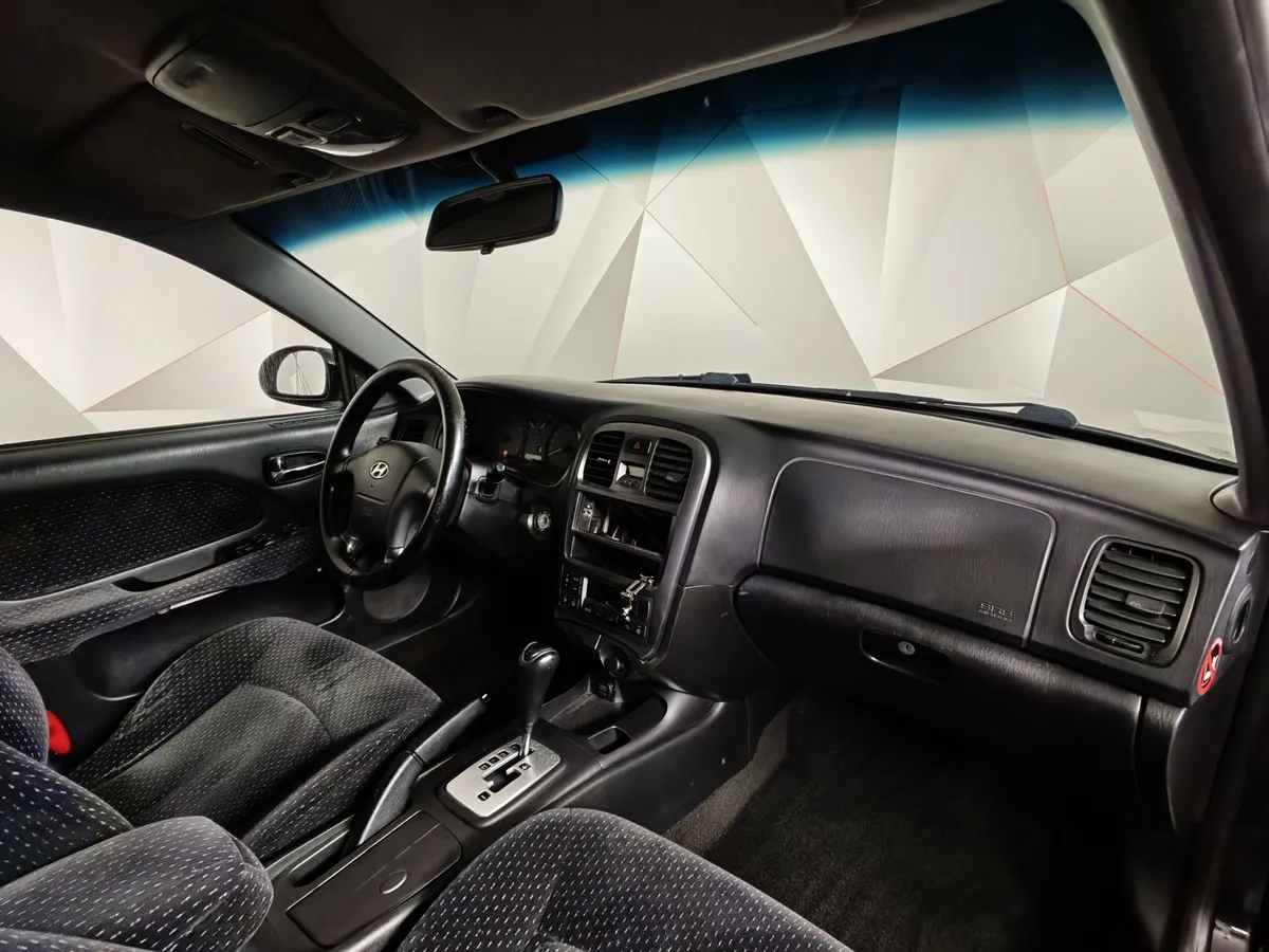 Hyundai Sonata 2.0 AT (137 л.с.) AT7 Черный в АВИЛОН. Слайд №10