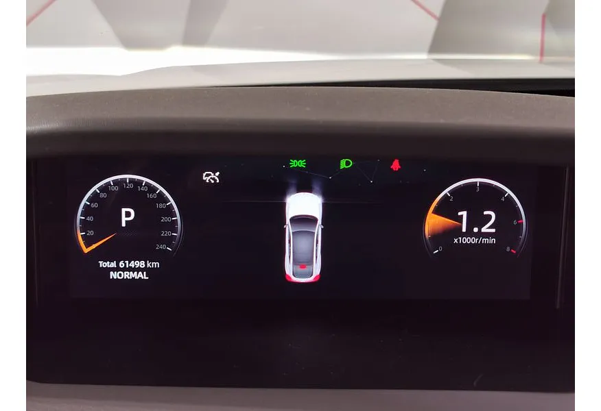 Changan UNI-V 1.5 AMT (181 л.с.) LX Белый в АВИЛОН. Слайд №18