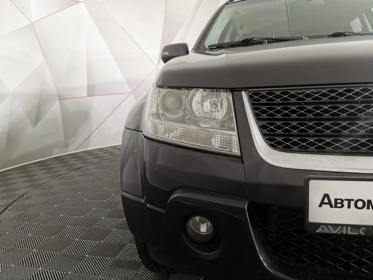 Suzuki Grand Vitara 2.0 AT AWD (140 л.с.) Черный в АВИЛОН. Слайд №10