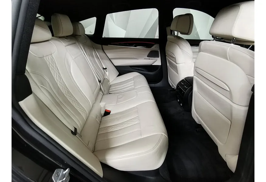 BMW 6 серия 630d xDrive Steptronic (249 л.с.) M Sport Plus Серый в АВИЛОН. Слайд №16