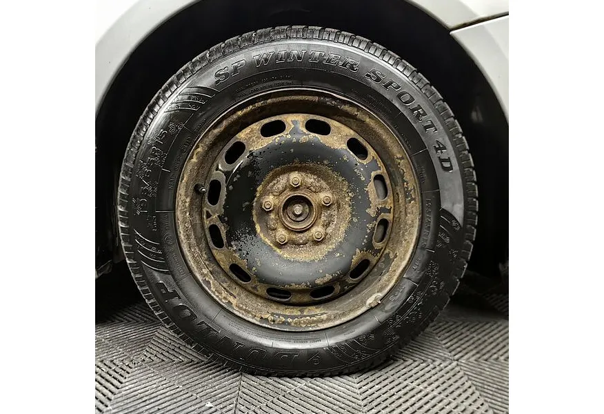 Ford Focus 2.0 AT (145 л.с.) Ghia Серебристый в АВИЛОН. Слайд №9