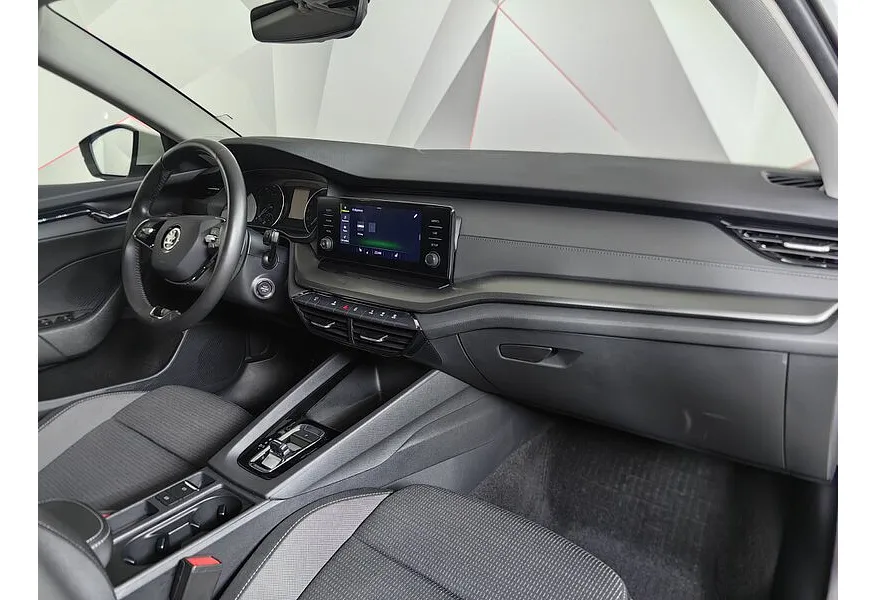 Skoda Octavia 1.6 AT FWD (110 л.с.) Style Plus Белый в АВИЛОН. Слайд №13