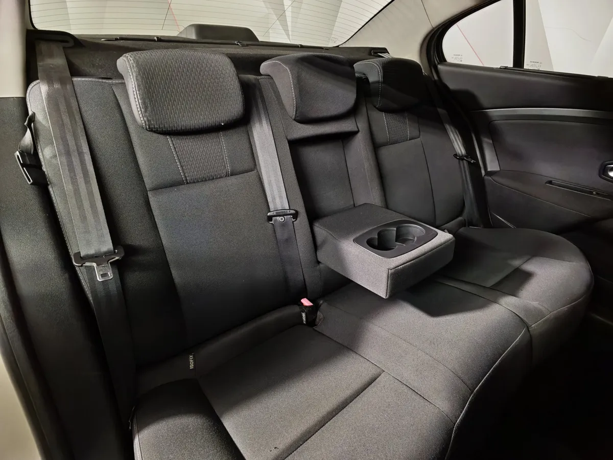 Renault Fluence 1.6 AT (110 л.с.) Бежевый в АВИЛОН. Слайд №16