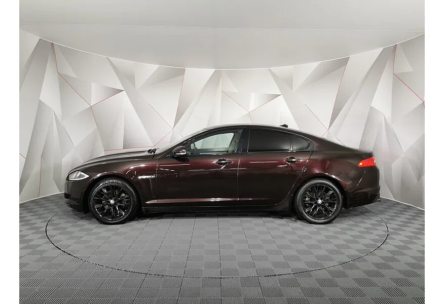 АВИЛОН - Jaguar XF 2.0 AT (240 л.с.) Коричневый - slide 2