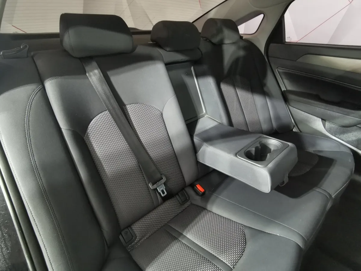 Hyundai Sonata 2.0 AT (150 л.с.) Primary Черный в АВИЛОН. Слайд №16