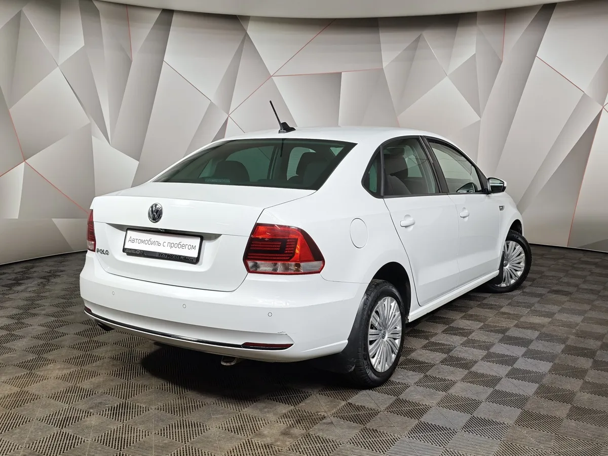 Volkswagen Polo 1.6 MPI AT (110 л.с.) Highline Белый в АВИЛОН. Слайд №2