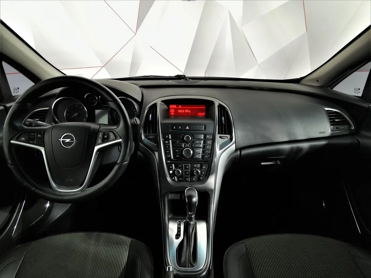 Opel Astra 1.4 Turbo AT (140 л.с.) Серый в АВИЛОН. Слайд №13