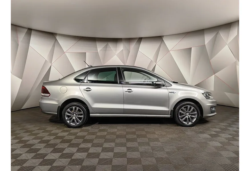 Volkswagen Polo 1.6 Tiptronic (105 л.с.) Comfortline Серебристый в АВИЛОН. Слайд №6