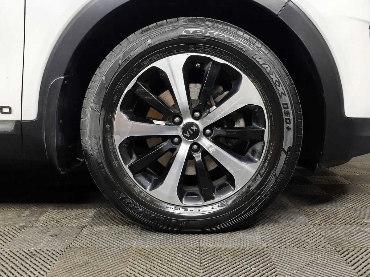 Kia Sorento 2.2 D AT AWD (5 мест) (200 л.с.) Prestige Белый в АВИЛОН. Слайд №9
