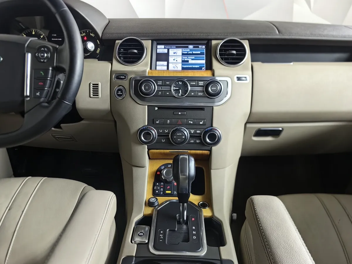 Land Rover Discovery 3.0 TDV6 AT 4WD (211 л.с.) SE Черный в АВИЛОН. Слайд №15