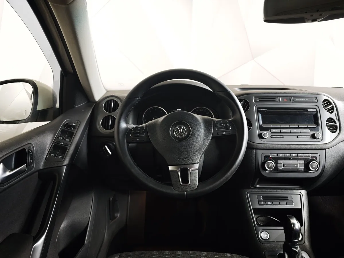 Volkswagen Tiguan 1.4 TSI 4Motion AT (150 л.с.) Белый в АВИЛОН. Слайд №19