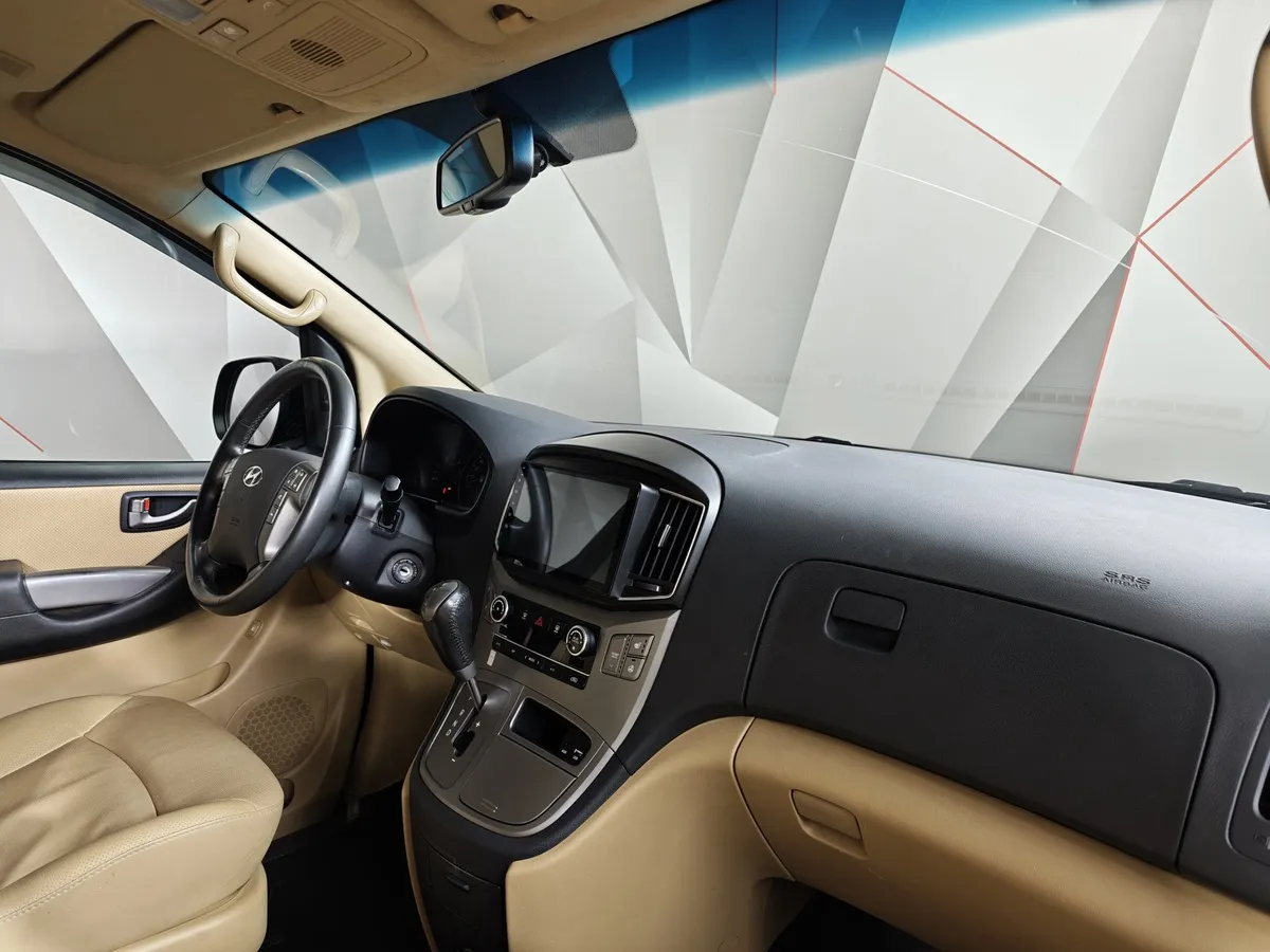 Hyundai H-1 2.5 CRDi AT (170 л.с.) Business (JP6) Черный в АВИЛОН. Слайд №13