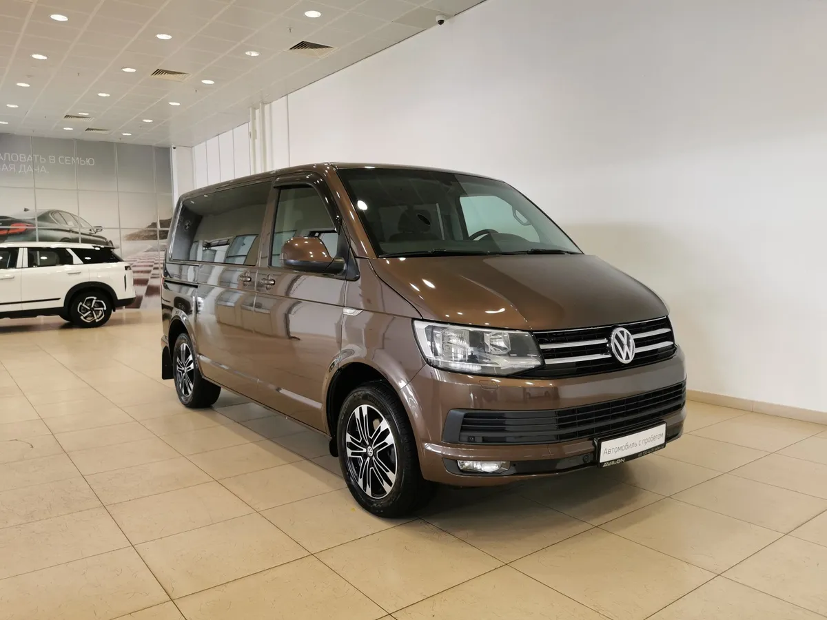 Volkswagen Caravelle 2.0 TDI MT L1 (140 л.с.) Comfortline Коричневый в АВИЛОН. Слайд №3
