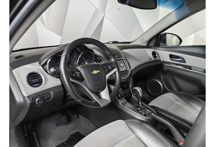 Chevrolet Cruze 1.4 Turbo AT (140 л.с.) Коричневый в АВИЛОН. Слайд №17