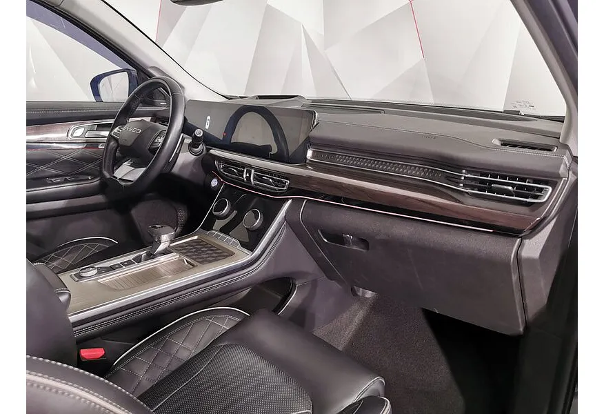 EXEED VX 2.0 AMT AWD (249 л.с.) President Серый в АВИЛОН. Слайд №12