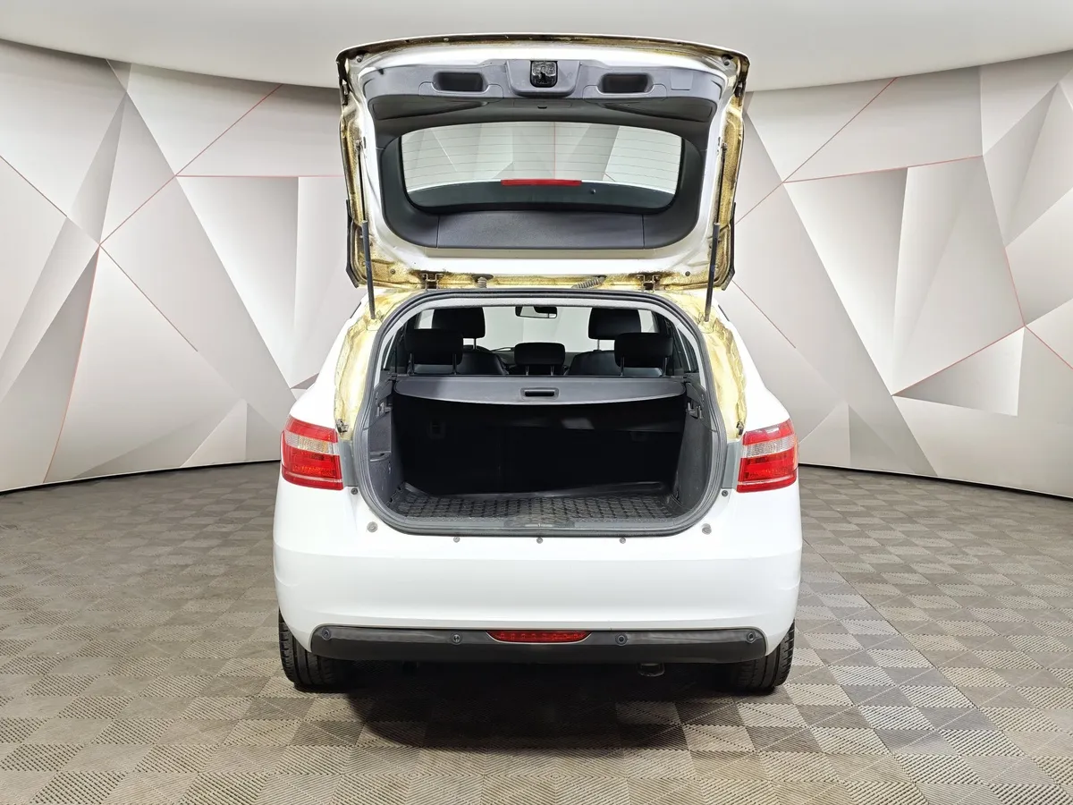 ВАЗ (Lada) Vesta 1.8 MT (122 л.с.) Белый в АВИЛОН. Слайд №11