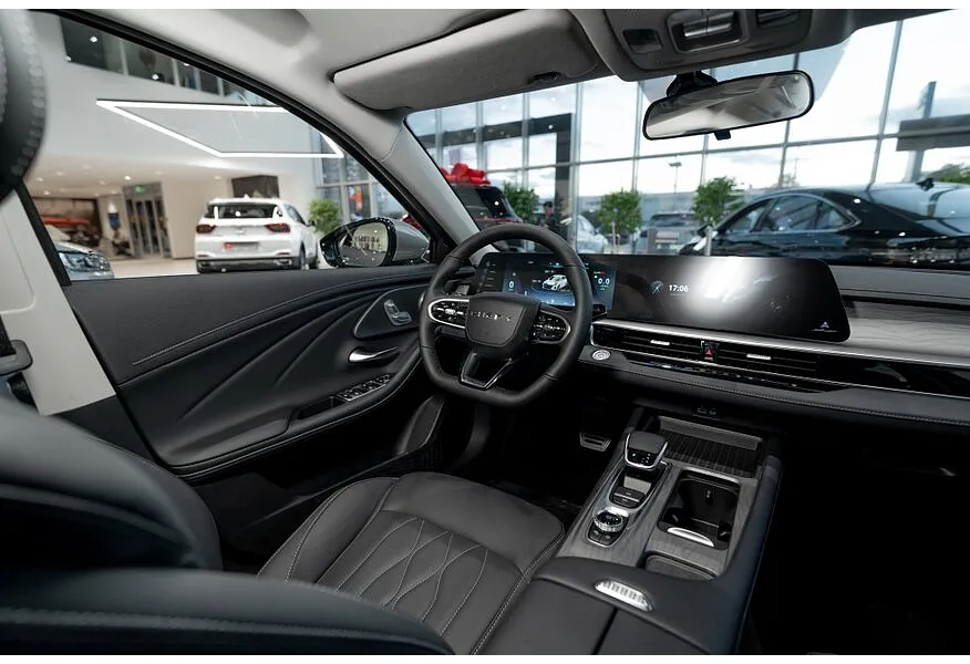 Chery Arrizo 8 1.6T DCT (150 л.с.) Ultra Black Серебристый в АВИЛОН. Слайд №7