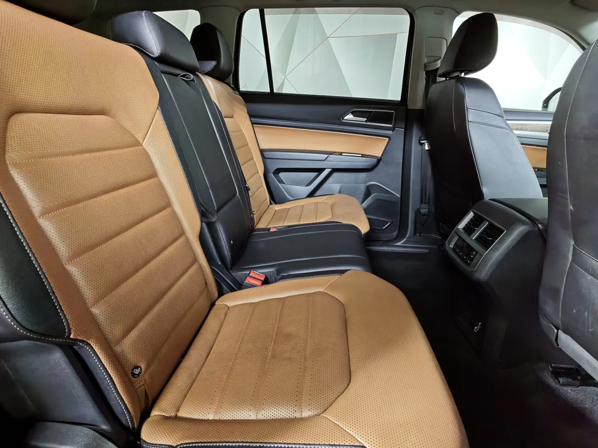 Volkswagen Teramont 3.6 V6 AT 4Motion (280 л.с.) Exclusive Синий в АВИЛОН. Слайд №16