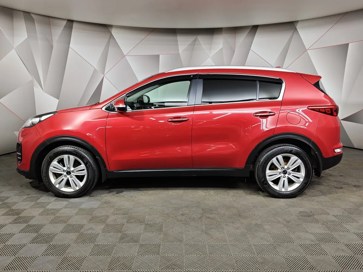 Kia Sportage 2.0 AT (150 л.с.) Красный в АВИЛОН. Слайд №5