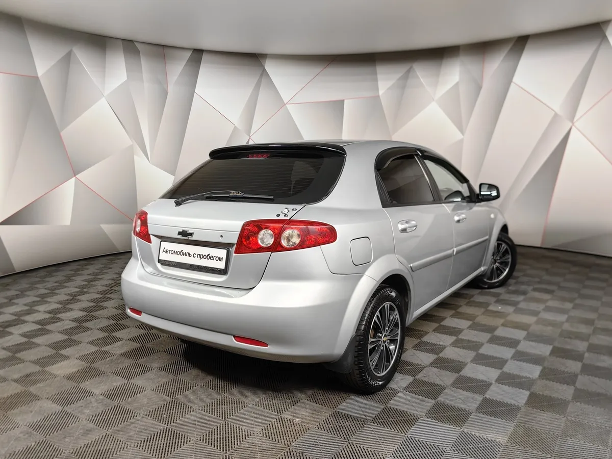 Chevrolet Lacetti 1.4 MT (95 л.с.) Серебристый в АВИЛОН. Слайд №2