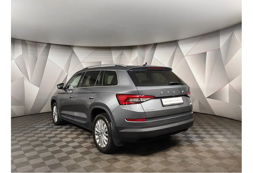 АВИЛОН - Skoda Kodiaq 2.0 TSI DSG 4X4 (180 л.с.) Серый - slide 6