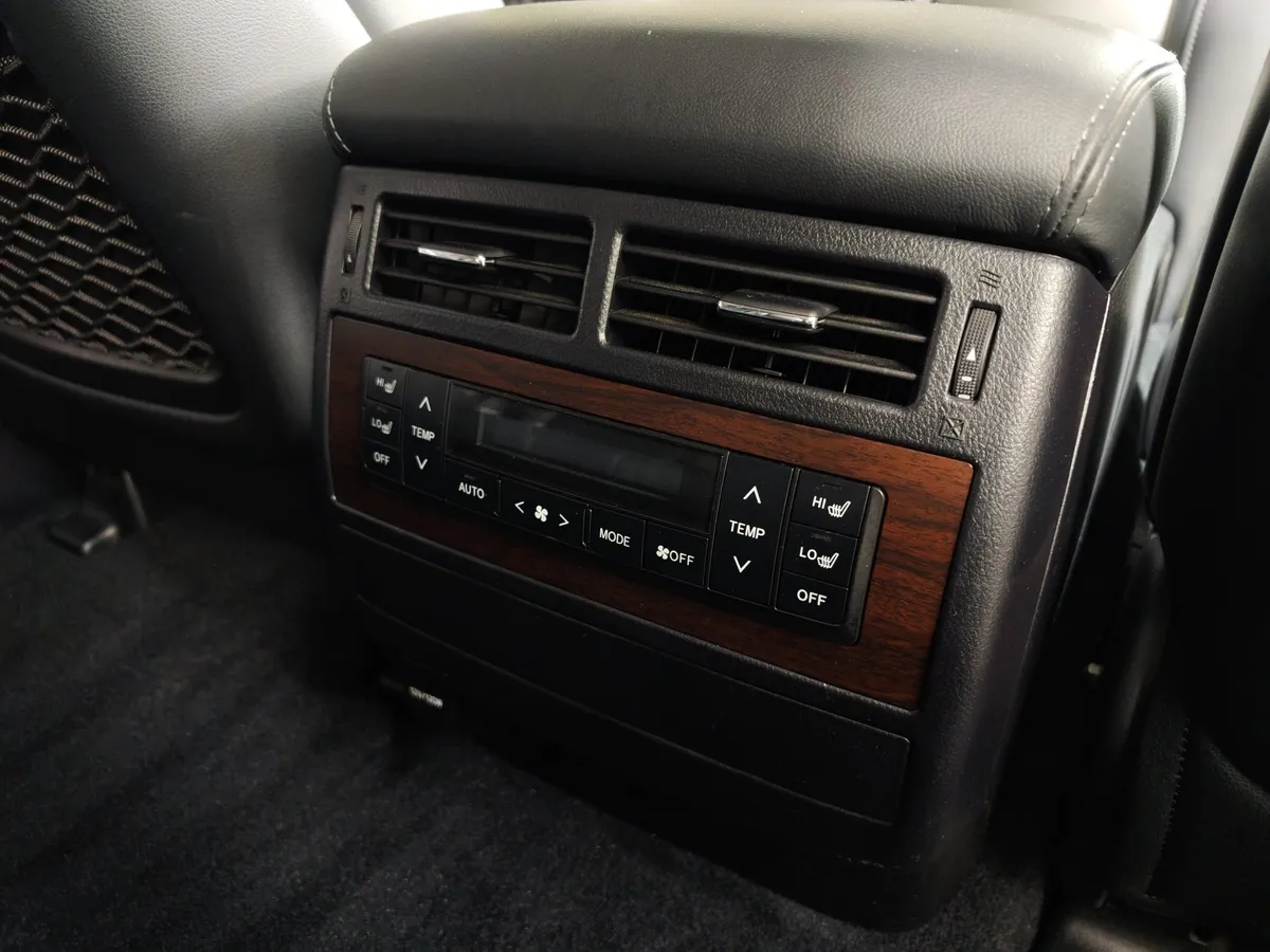 Toyota Land Cruiser 4.5 TD AT (249 л.с.) Серый в АВИЛОН. Слайд №24