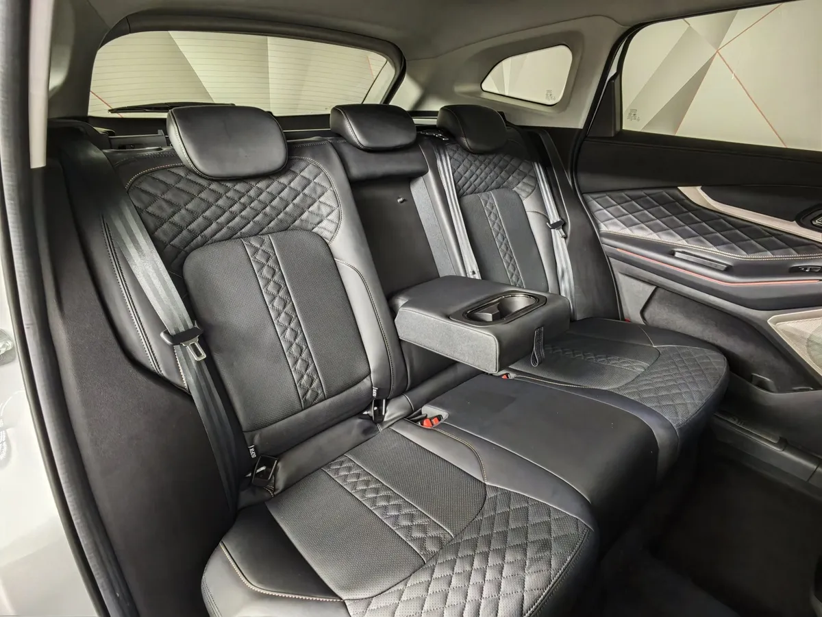 EXEED TXL 2.0 DCT7 AWD (197 л.с.) Sport Edition Белый в АВИЛОН. Слайд №16