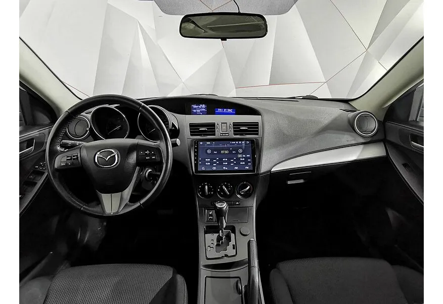 Mazda 3 1.6 AT (105 л.с.) Белый в АВИЛОН. Слайд №14