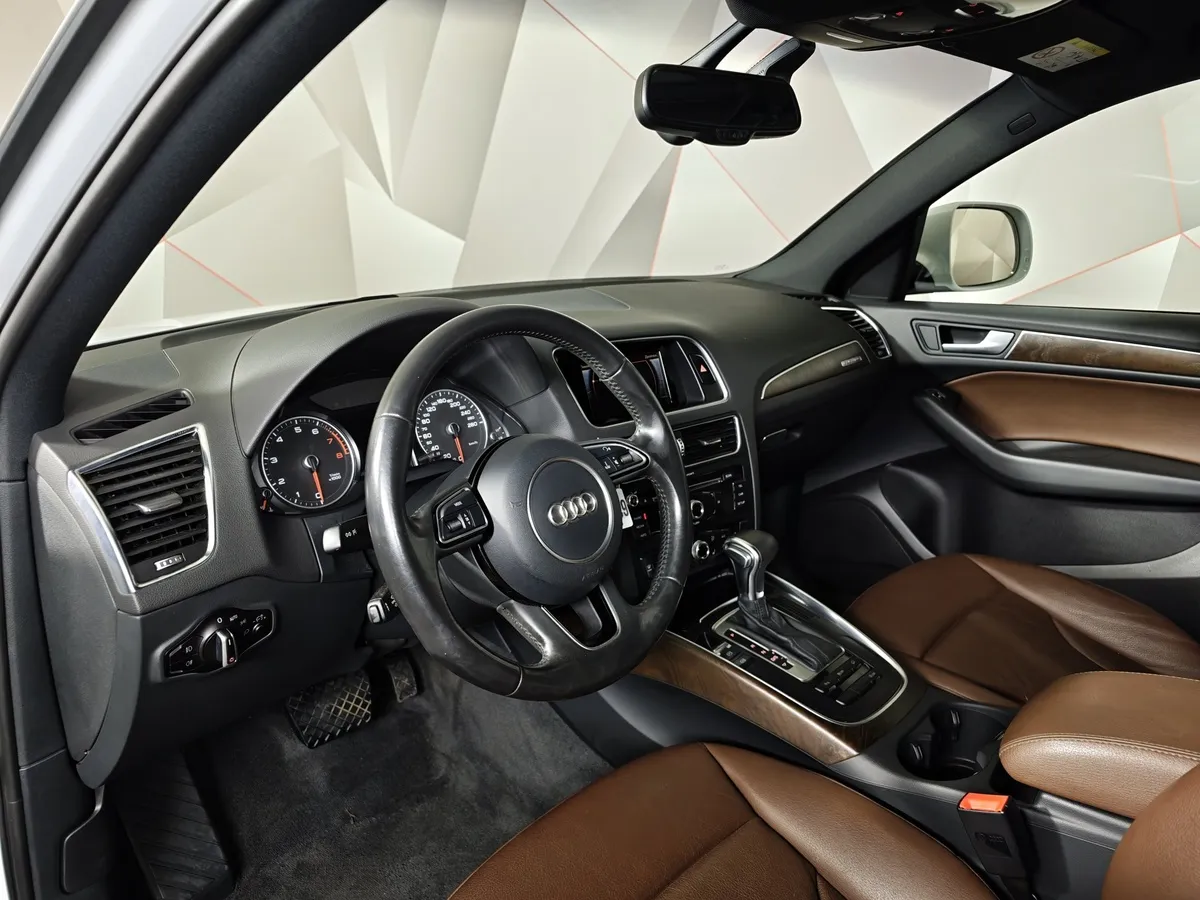Audi Q5 2.0 TFSI Tiptronic quattro (180 л.с.) Белый в АВИЛОН. Слайд №19