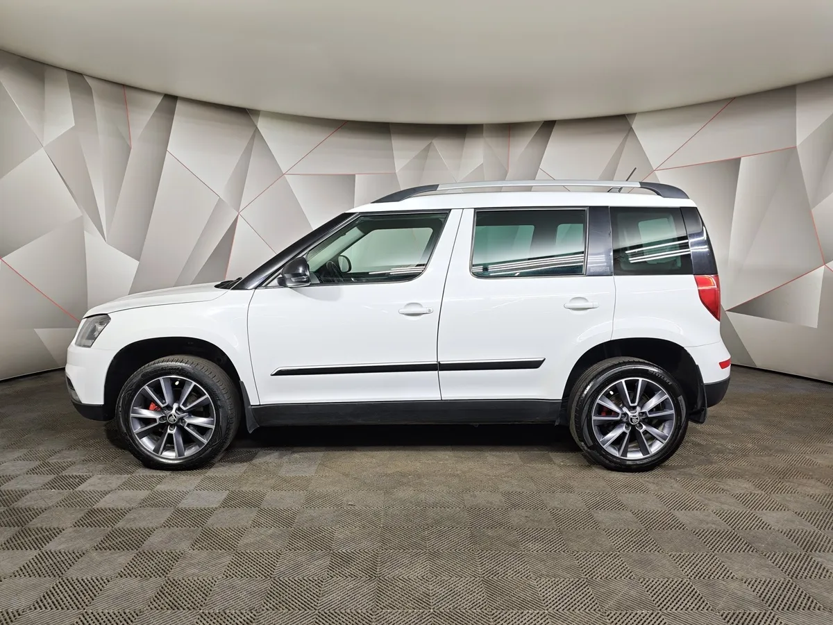 Skoda Yeti 1.8 TSI 4x4 DSG (152 л.с.) Белый в АВИЛОН. Слайд №5