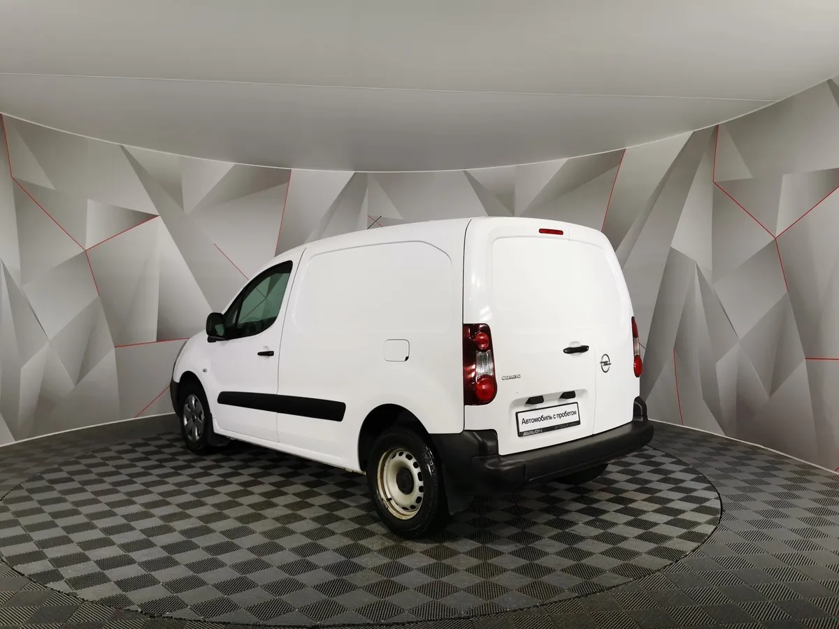 Opel Combo 1.4 MT (90 л.с.) Белый в АВИЛОН. Слайд №4